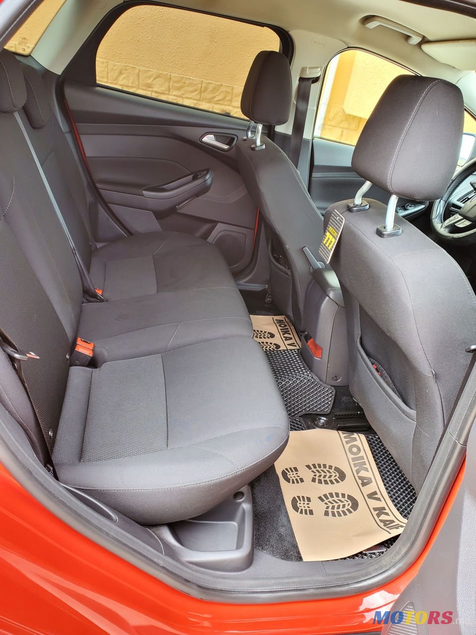 2016' Ford Focus photo #4