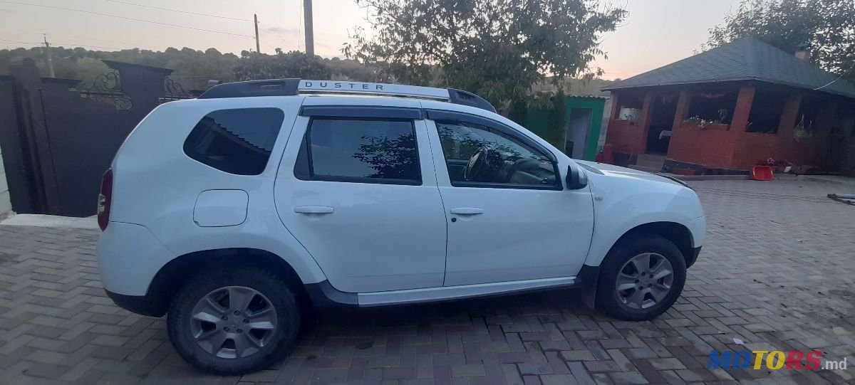 2014' Dacia Duster photo #3