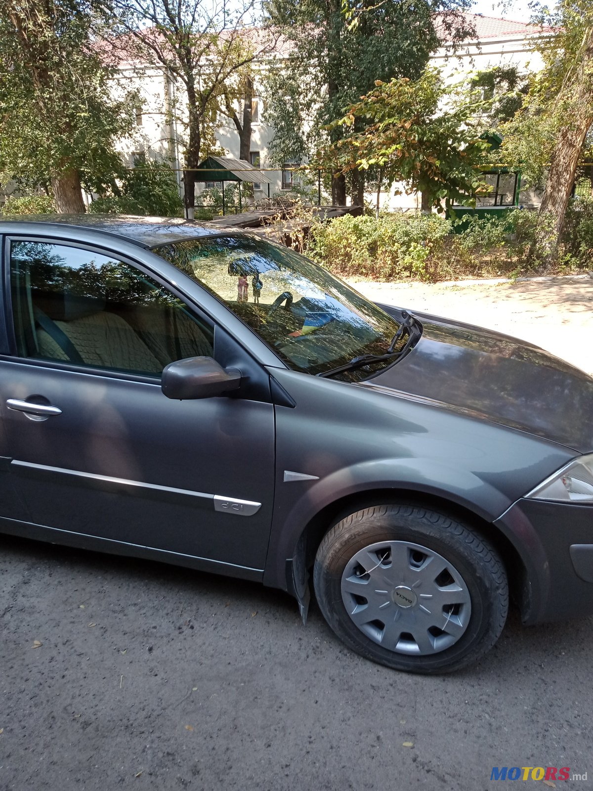2005' Renault Megane Седан photo #6