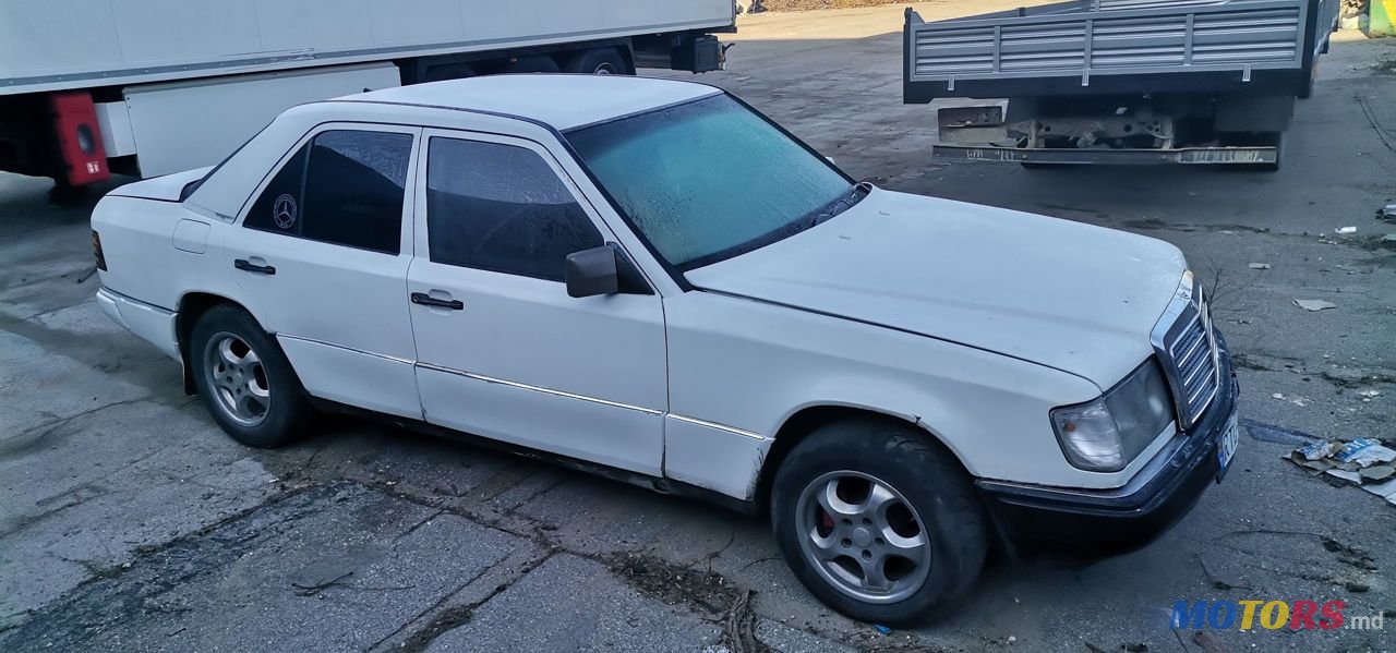 1988' Mercedes-Benz W124 photo #6