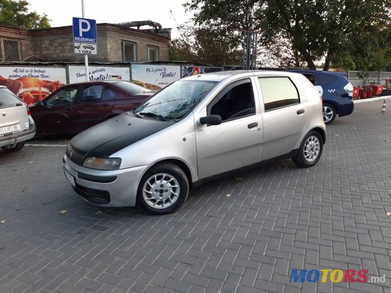 2001' Fiat Punto photo #1