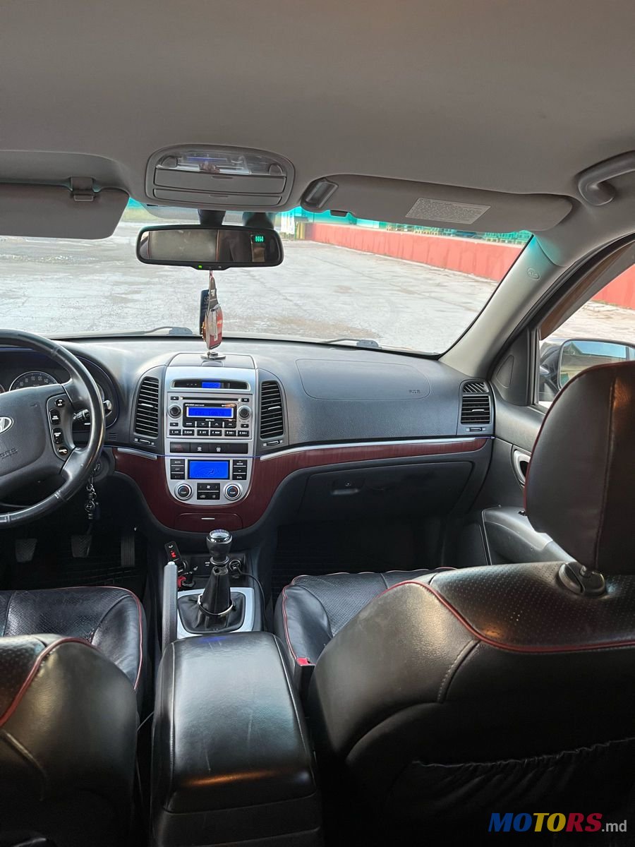 2007' Hyundai Santa Fe photo #5