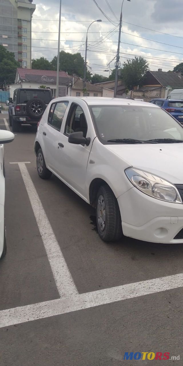 2010' Dacia Sandero photo #1