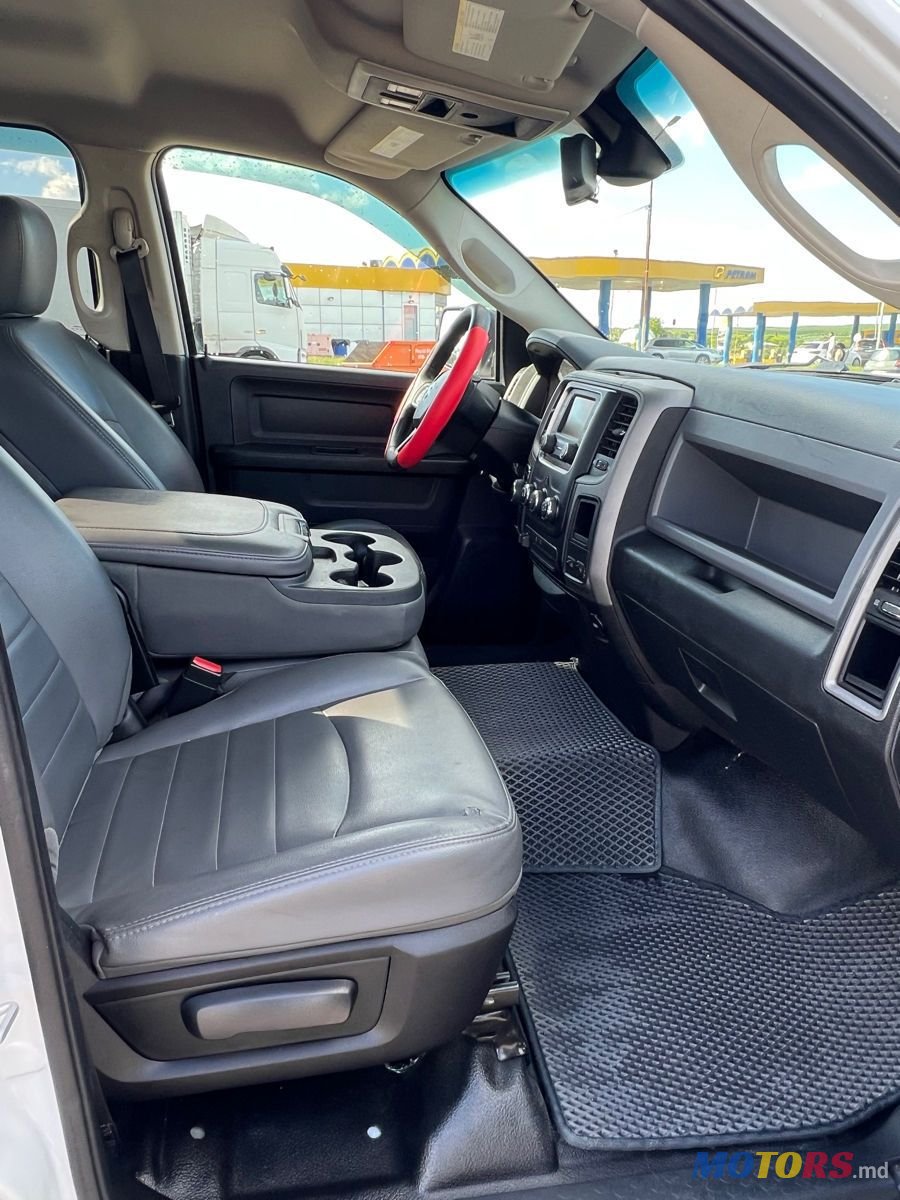 2015' Dodge Ram photo #3