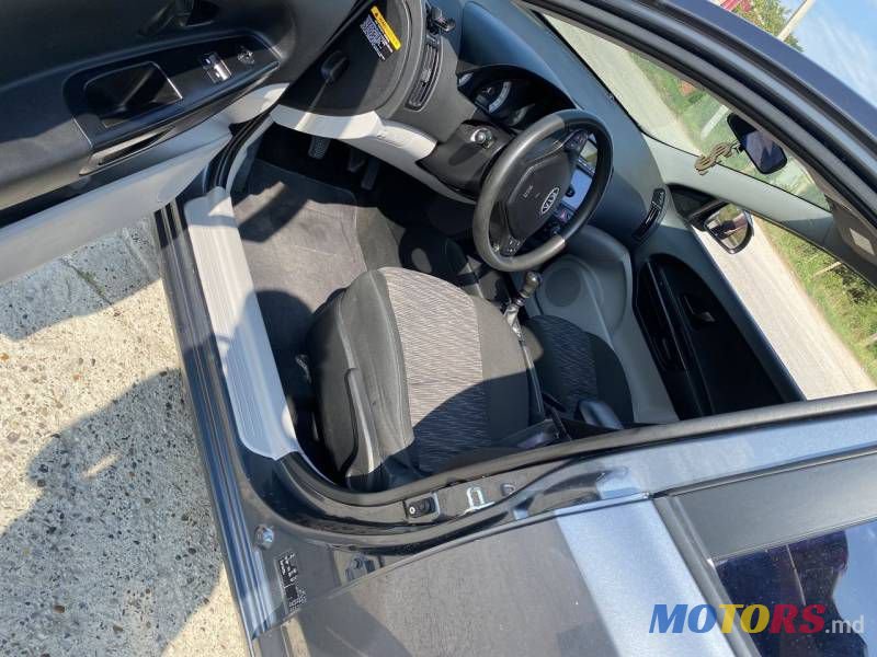 2008' Kia Ceed photo #3