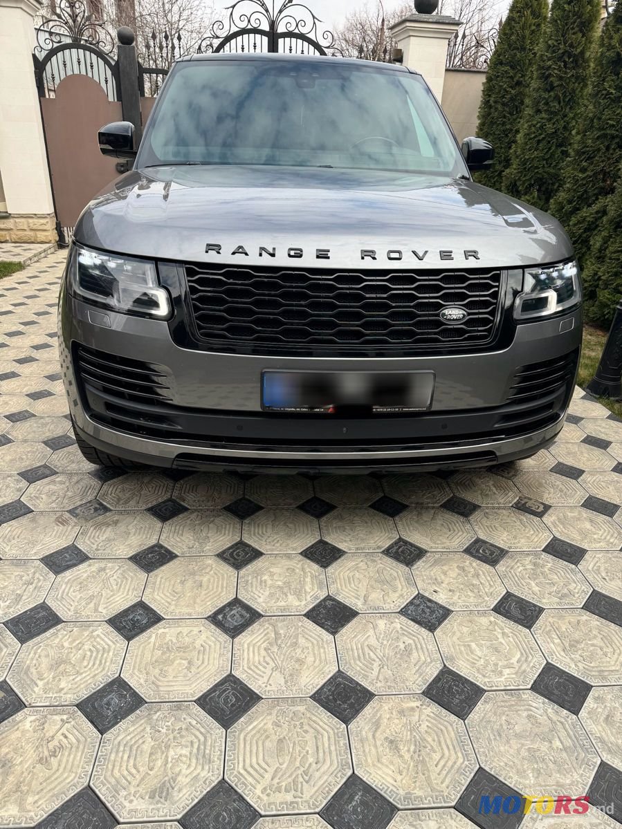 2019' Land Rover Range Rover photo #3