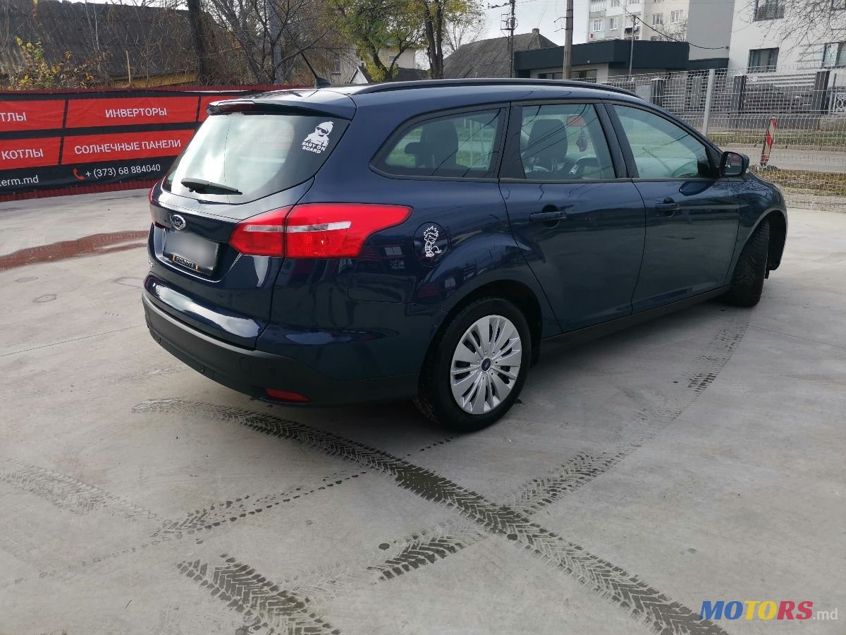 2015' Ford Focus photo #3