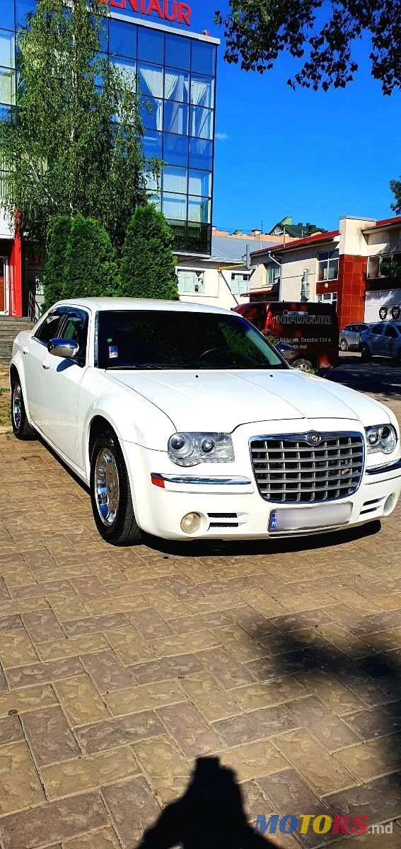 2006' Chrysler 300C photo #2