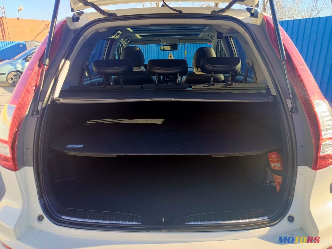 2010' Honda CR-V photo #6