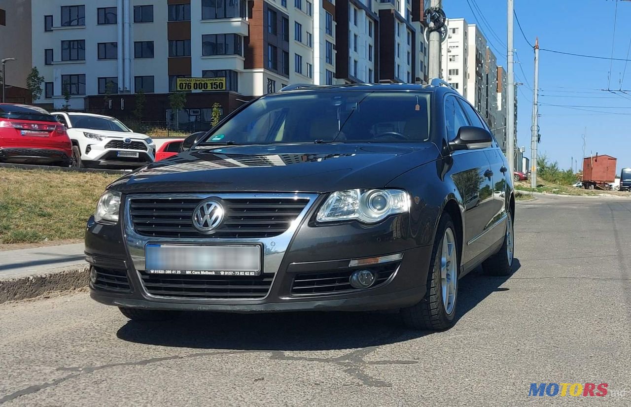 2008' Volkswagen Passat photo #2