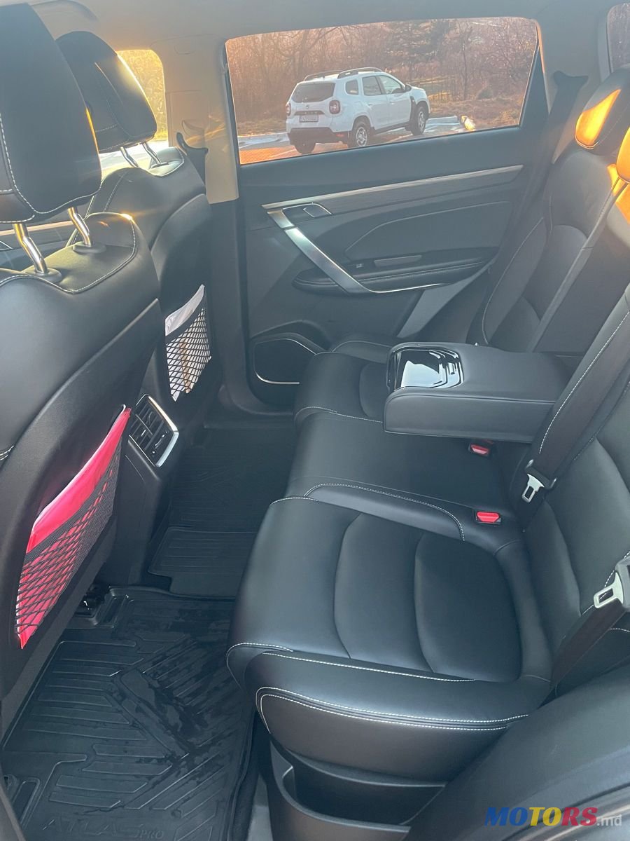 2022' Geely Atlas Pro photo #5