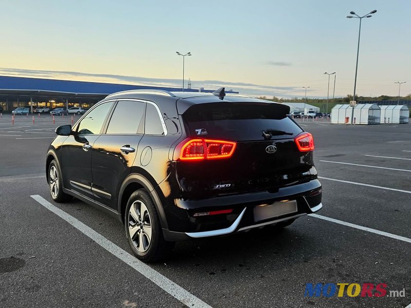 2017' Kia Niro photo #3