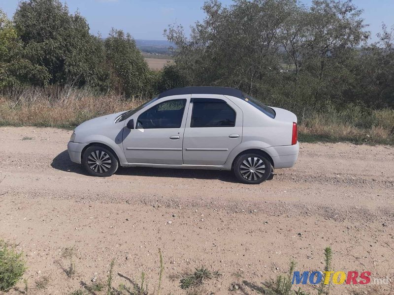 2007' Dacia Logan photo #3