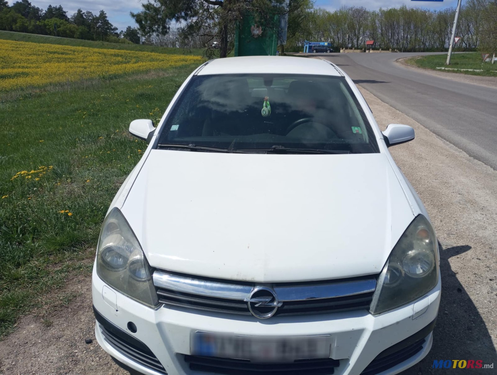 2005' Opel Astra H photo #3