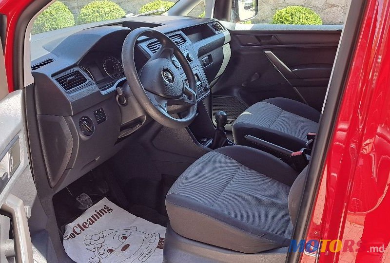 2016' Volkswagen Caddy photo #6