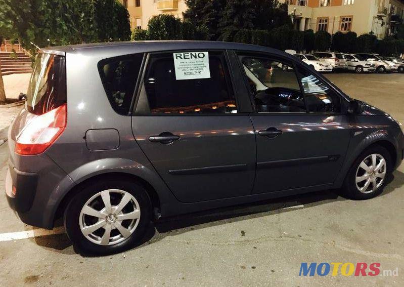 2006' Renault Scenic photo #2