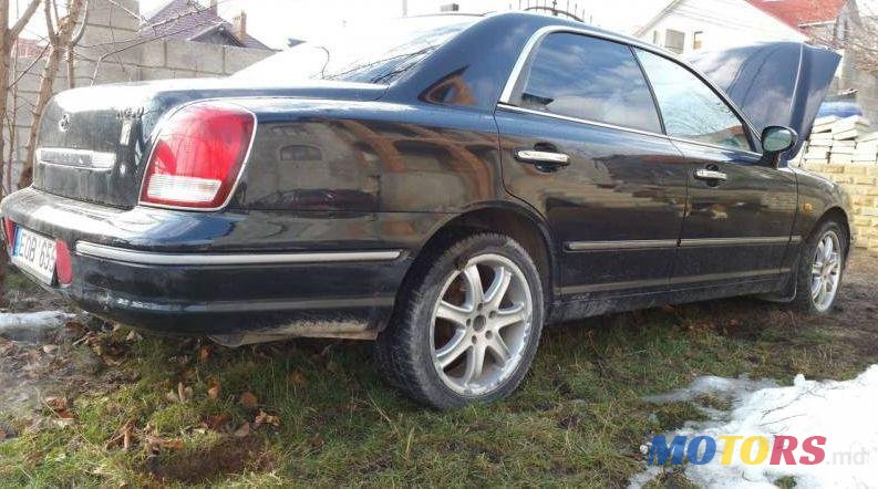 2001' Hyundai Grandeur photo #1