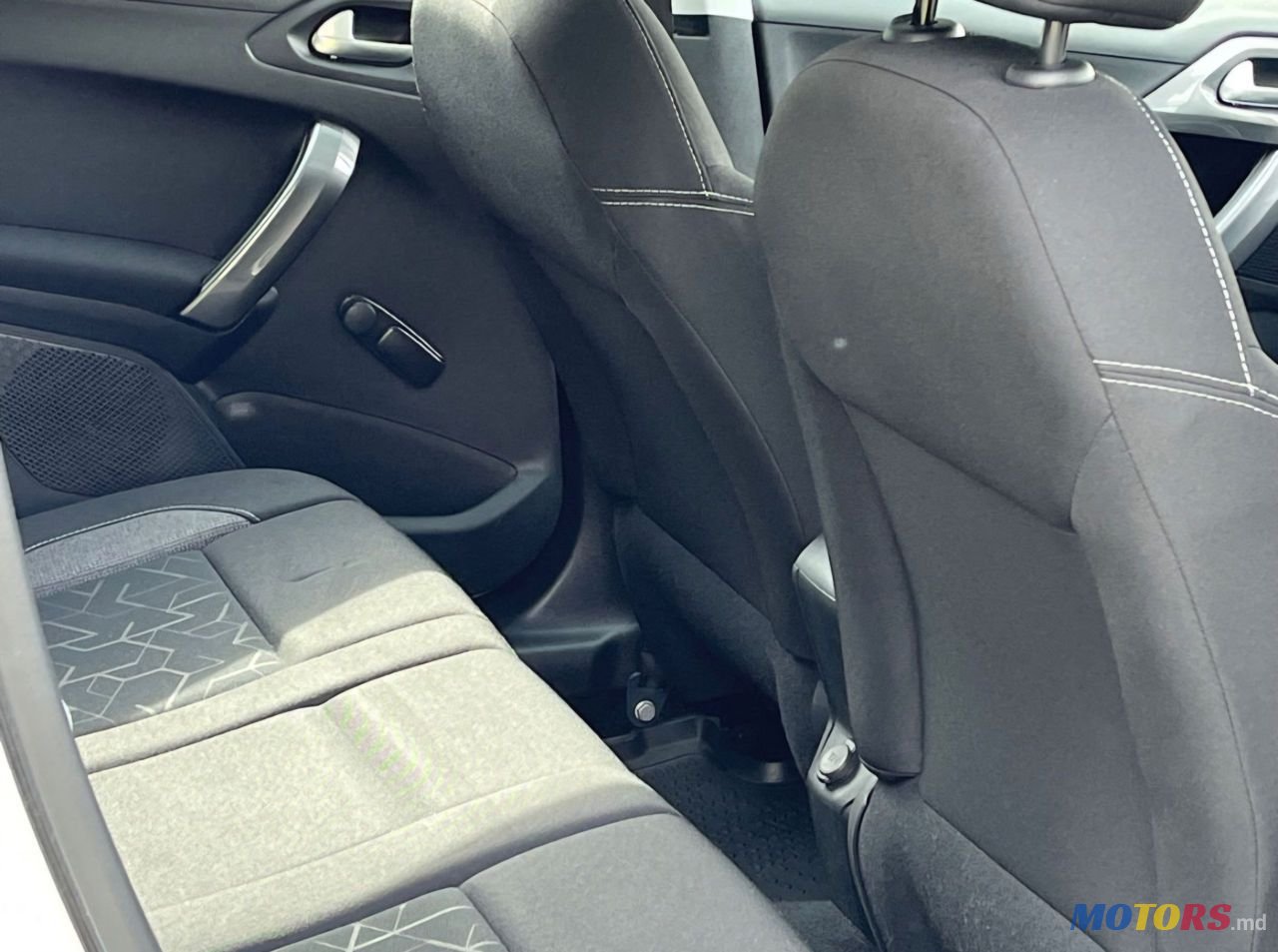 2018' Peugeot 2008 photo #4