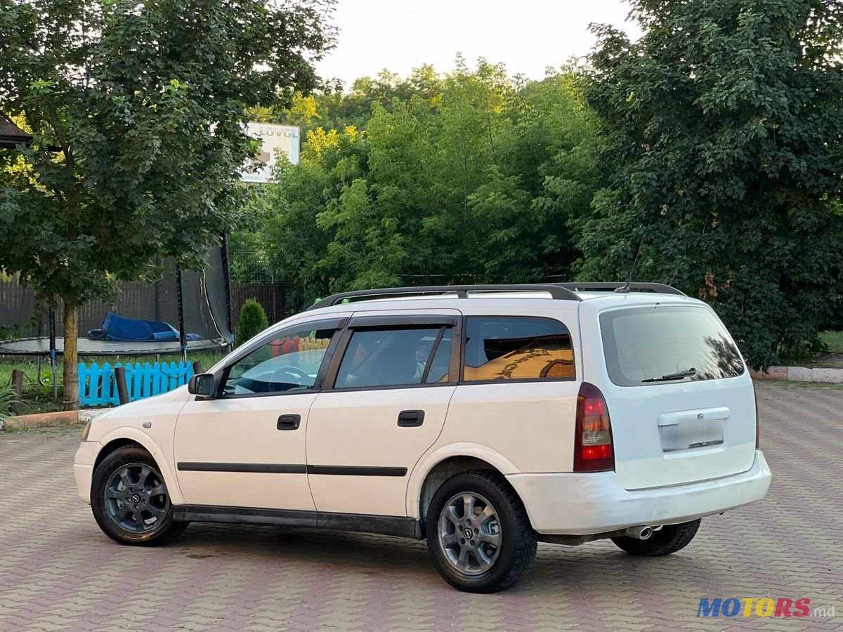 2005' Opel Astra photo #4