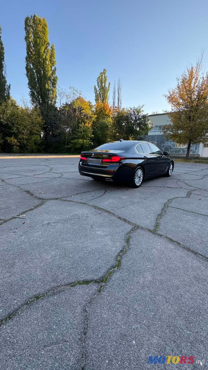 2020' BMW 5 Series photo #4