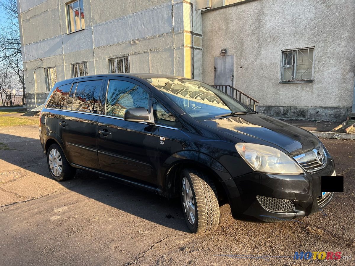 2010' Opel Zafira photo #6