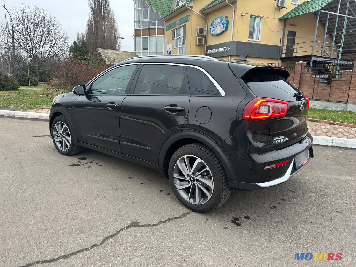 2018' Kia Niro photo #2
