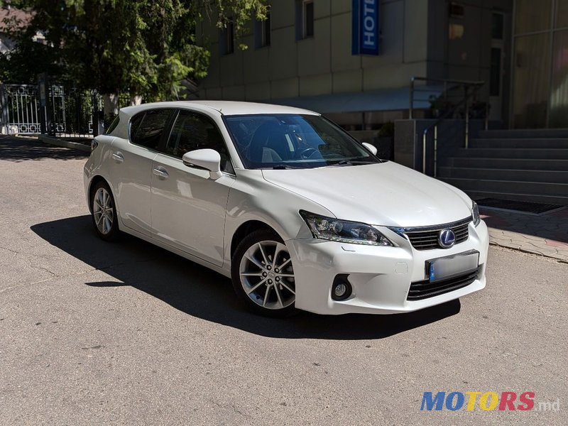 2011' Lexus Ct Series photo #3