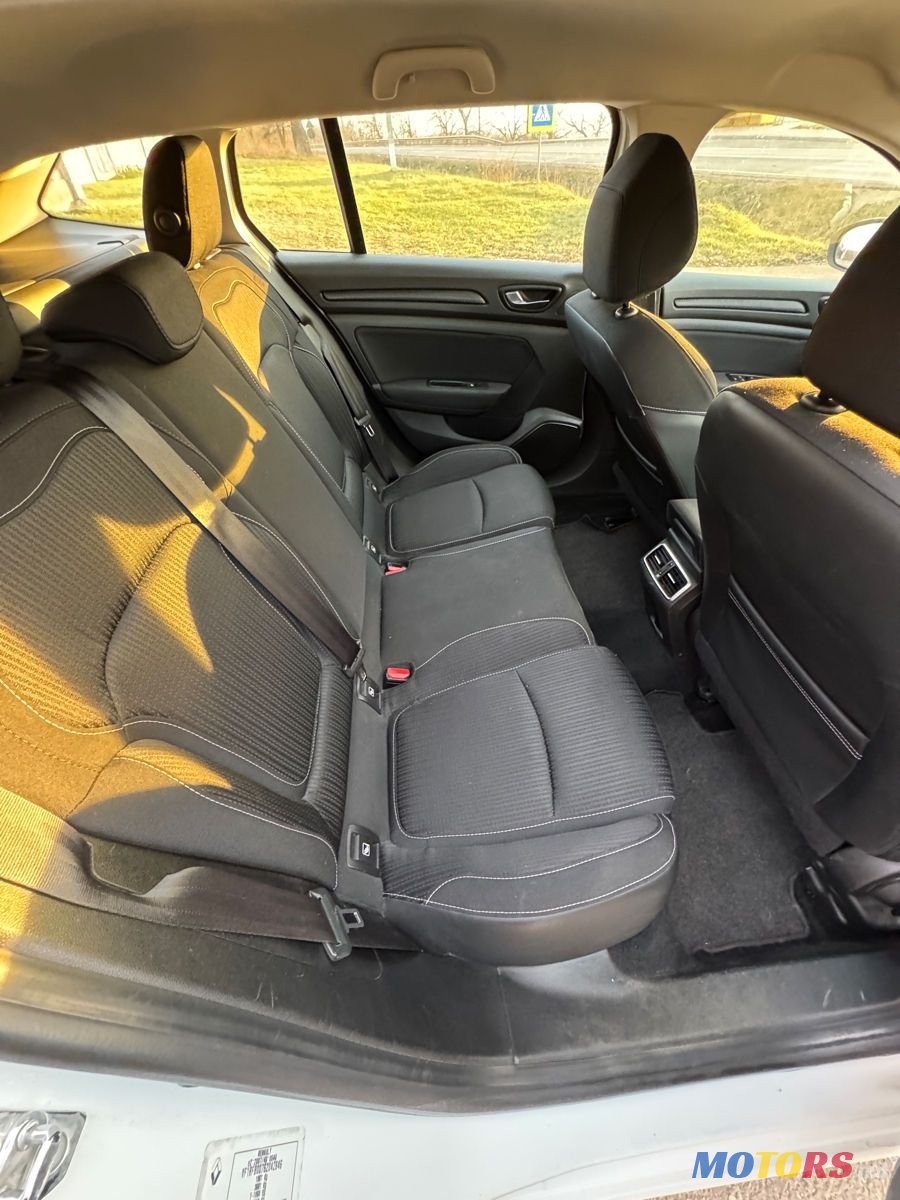 2019' Renault Megane photo #6
