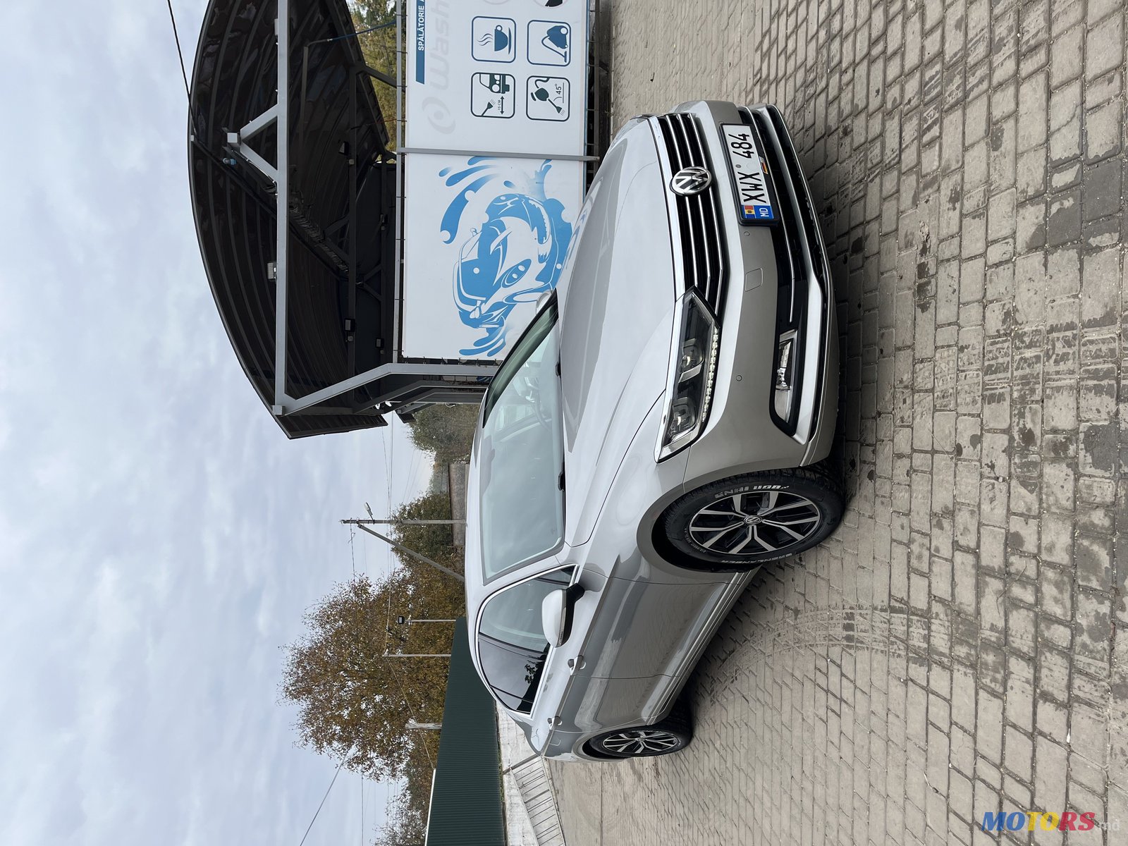 2016' Volkswagen Passat photo #2