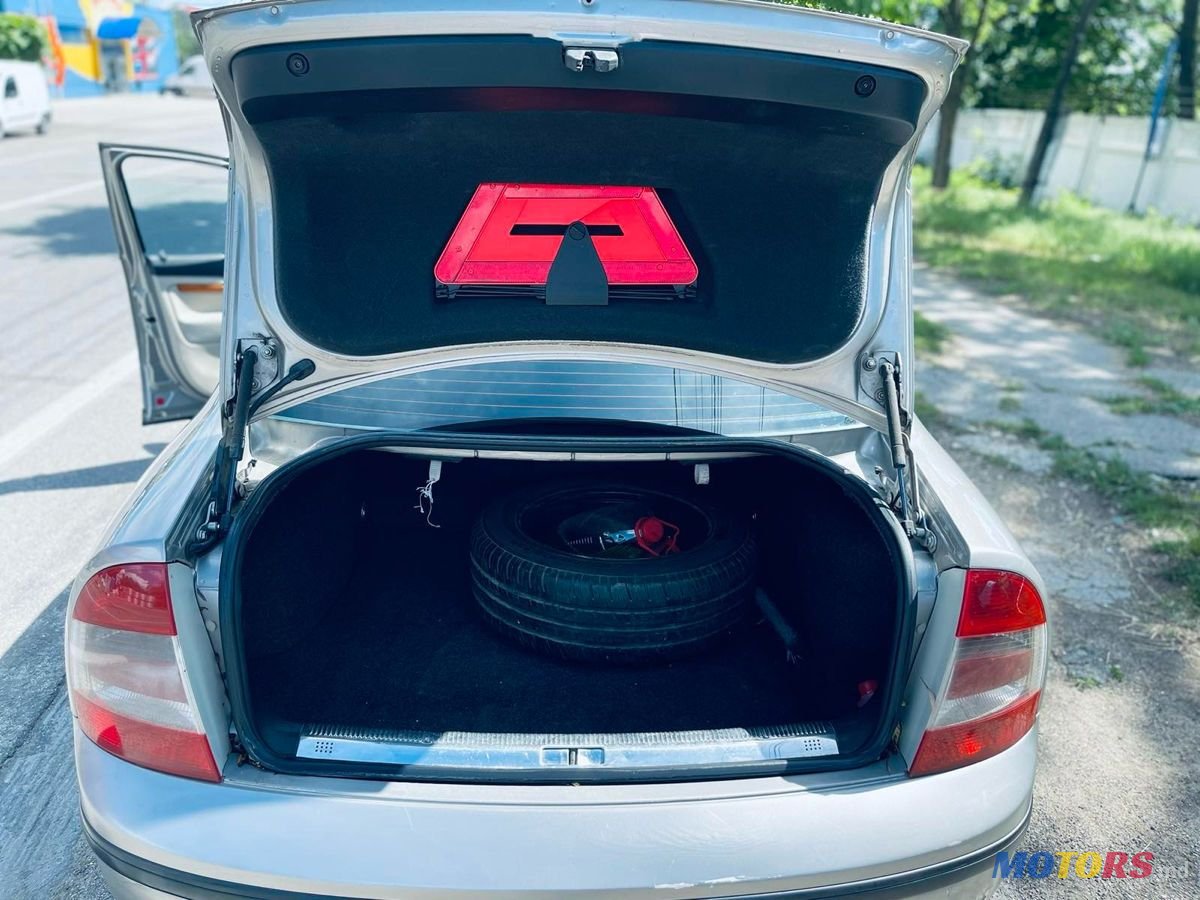 2006' Skoda Superb photo #5