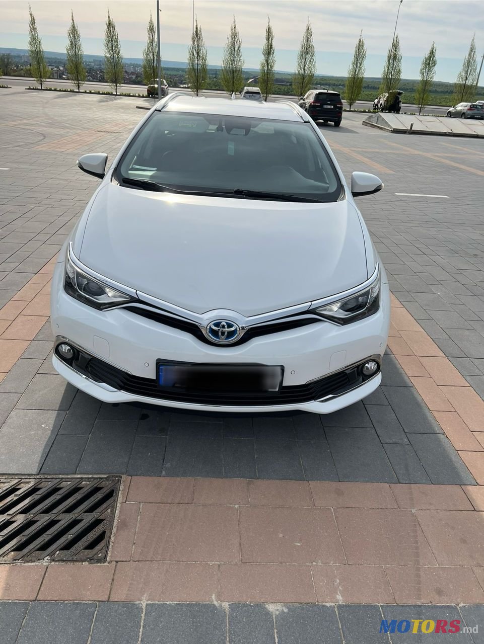 2017' Toyota Auris photo #1