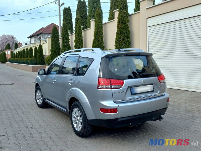 2008' Citroen C-Crosser photo #2