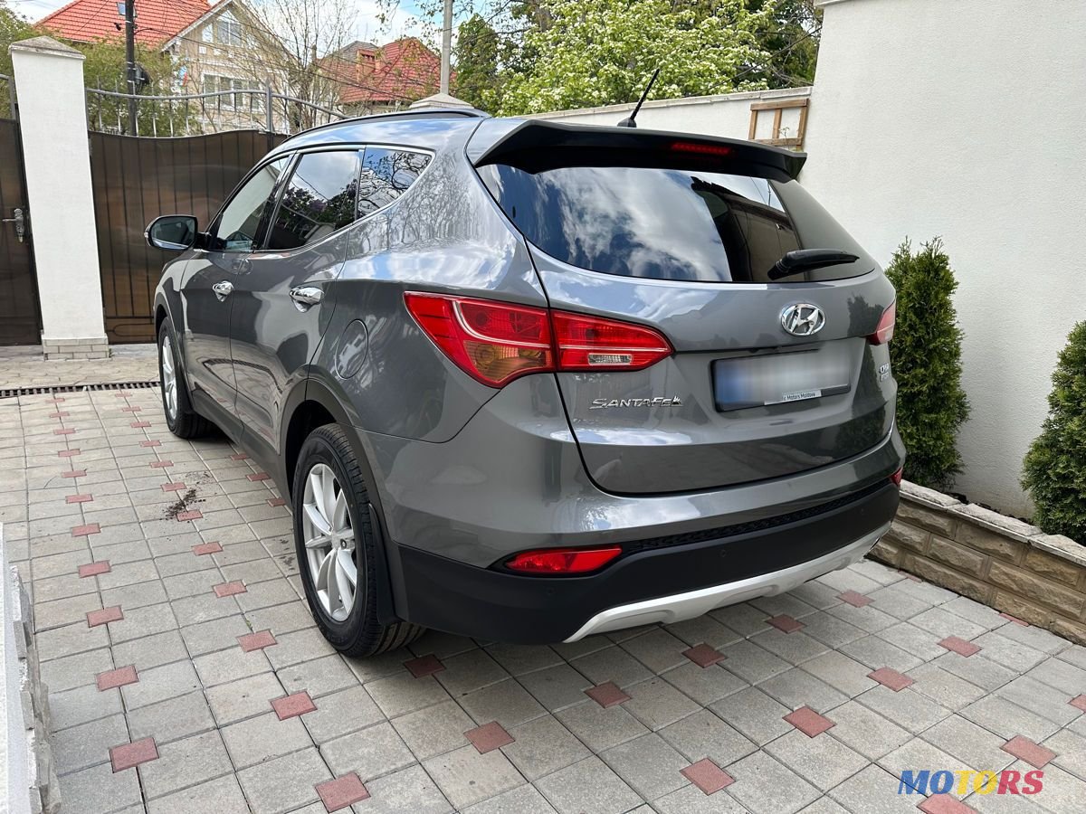 2014' Hyundai Santa Fe photo #3