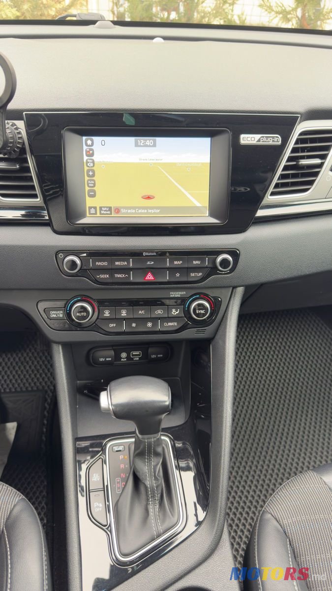 2018' Kia Niro photo #5