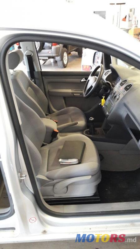 2006' Volkswagen Caddy photo #6