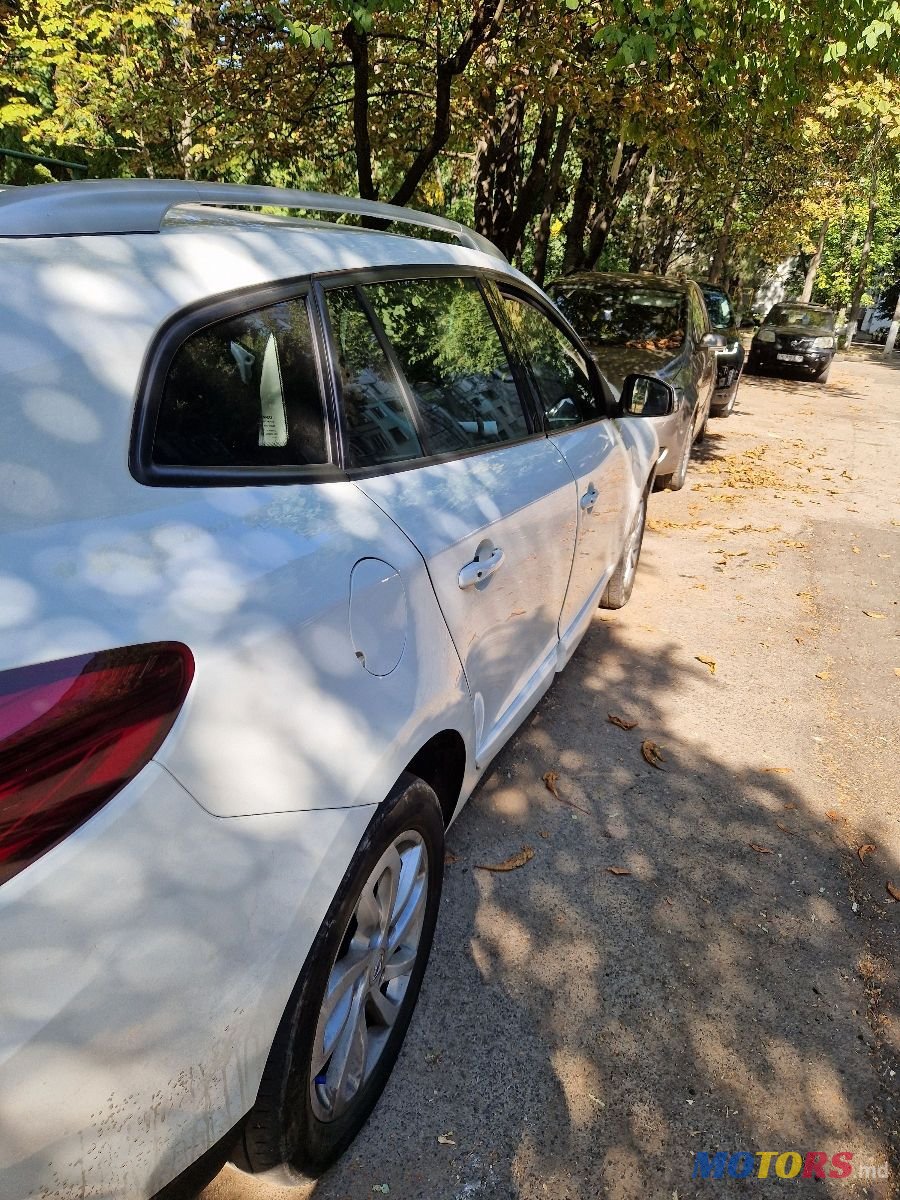 2014' Renault Megane photo #4