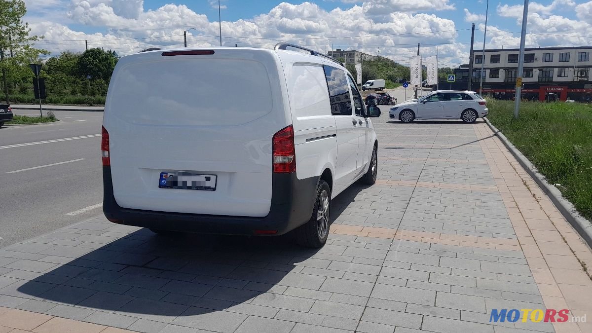 2017' Mercedes-Benz Vito photo #6