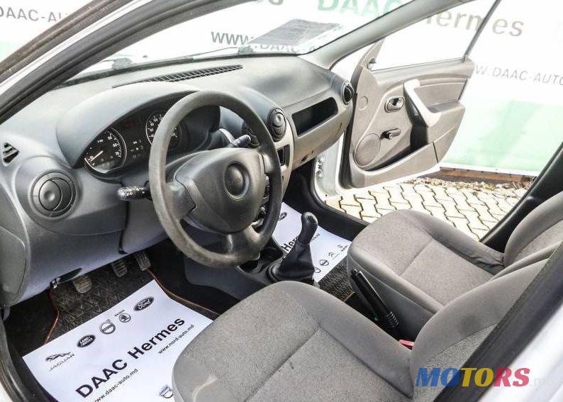 2012' Dacia Logan Van photo #1