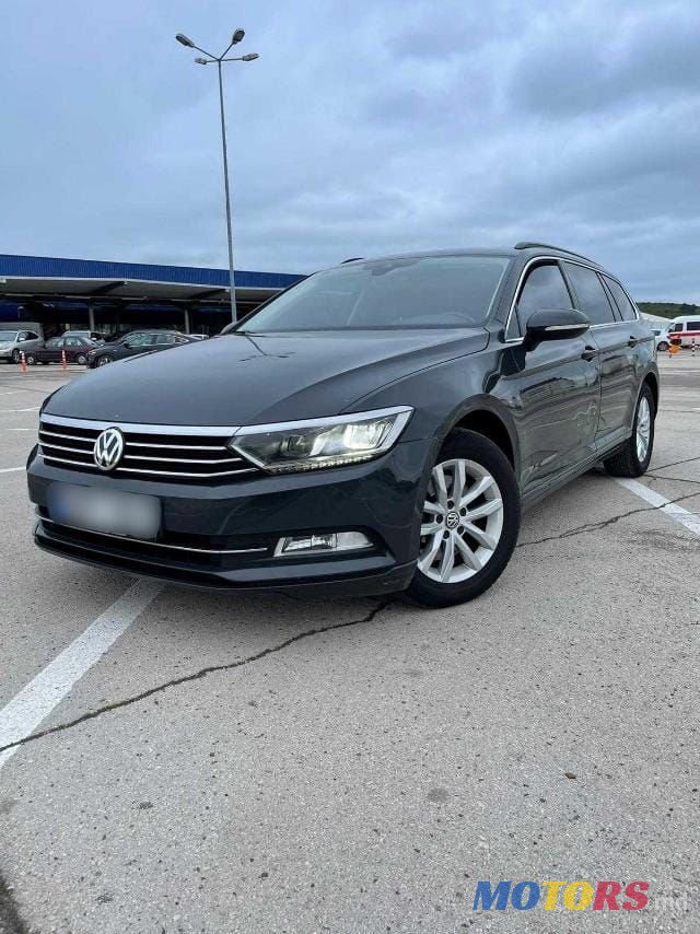 2017' Volkswagen Passat photo #3