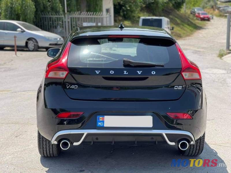 2015' Volvo V40 photo #6