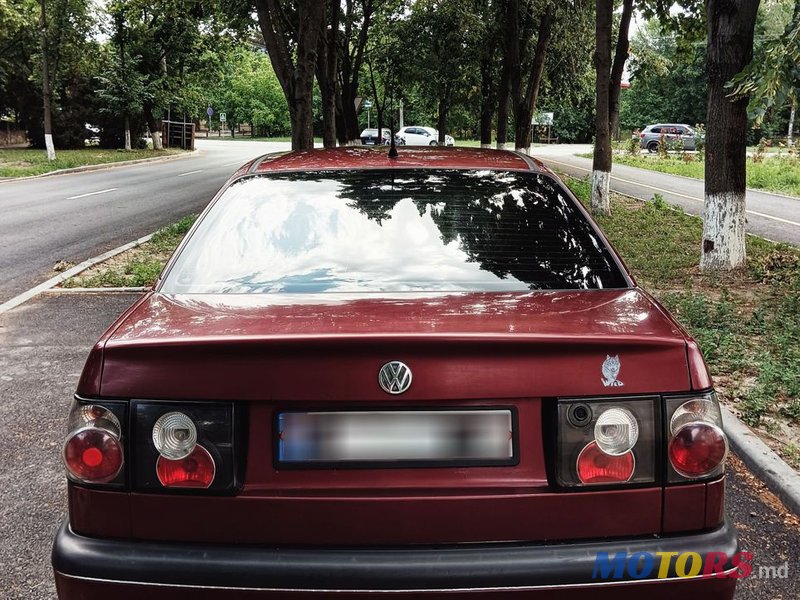 1995' Volkswagen Passat photo #5