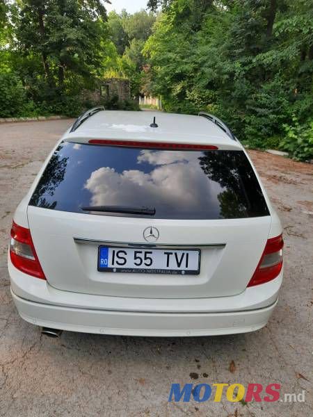 2010' Mercedes-Benz C photo #3