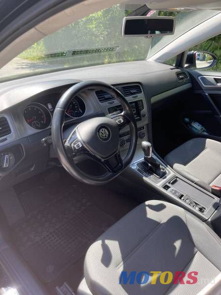 2013' Volkswagen Golf photo #5