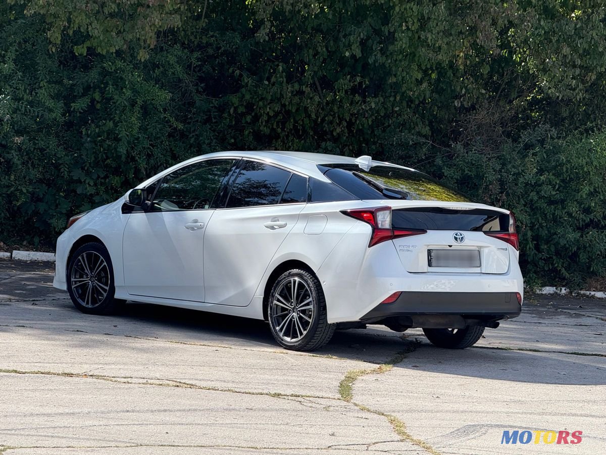 2021' Toyota Prius photo #2