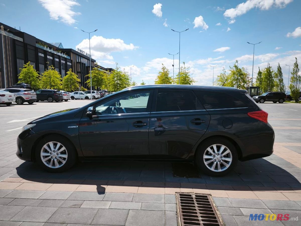 2014' Toyota Auris photo #4