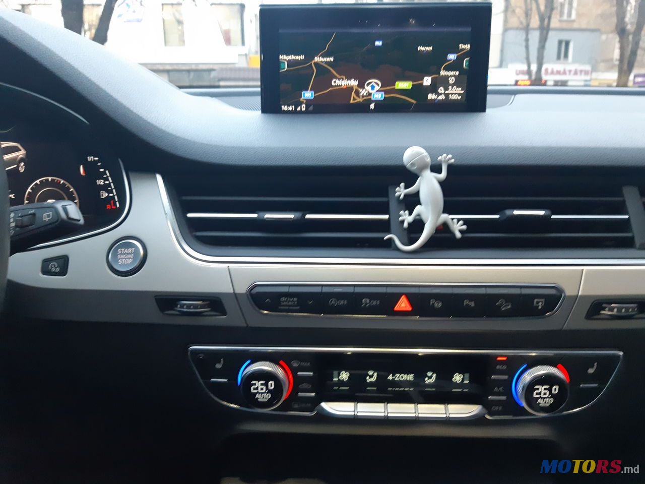 2017' Audi Q7 photo #6