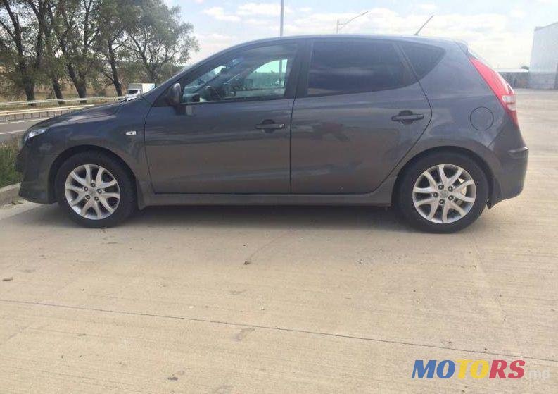 2010' Hyundai I30 photo #1