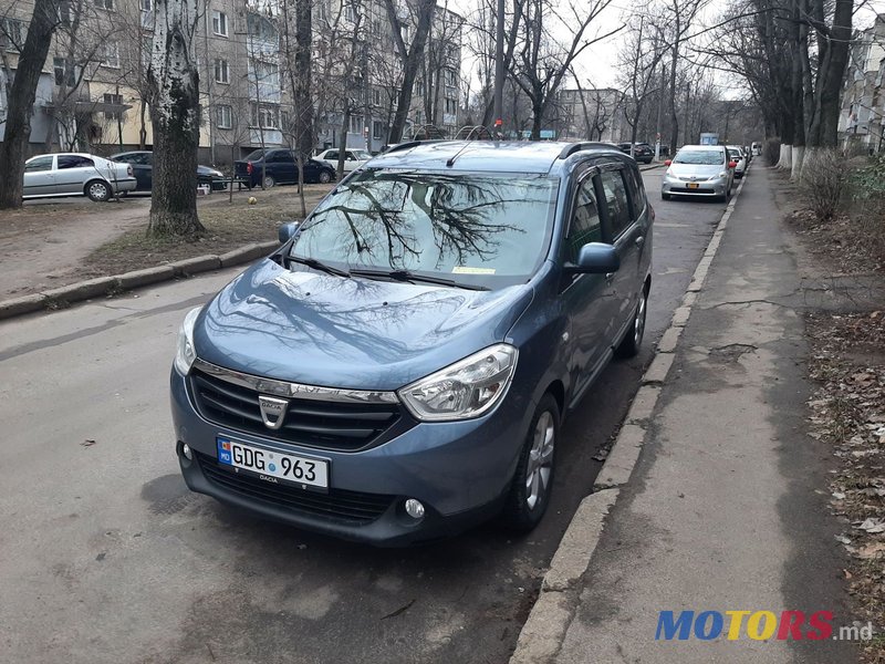 2013' Dacia Lodgy photo #1