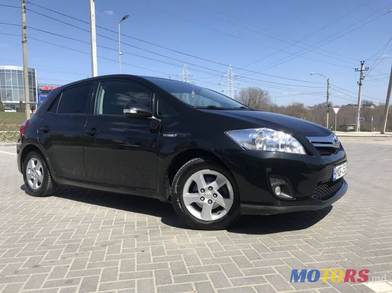 2011' Toyota Auris photo #5