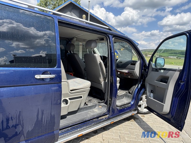 2004' Volkswagen T5 photo #5